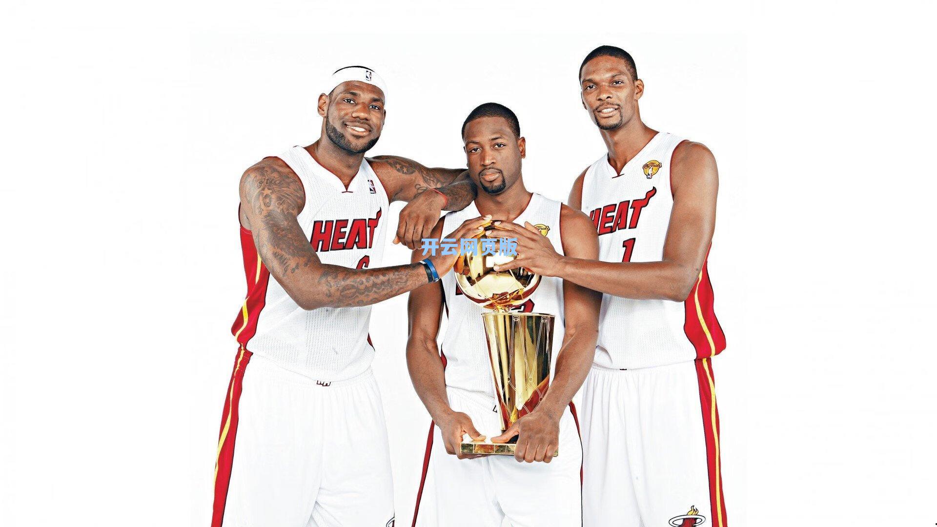 开云体育下载_65年耻辱纪录再现！那不勒斯0-4溃败引发地震，马扎里含泪致歉，我们辜负了球迷